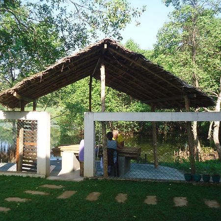 4 S Villa Tangalle Exterior foto