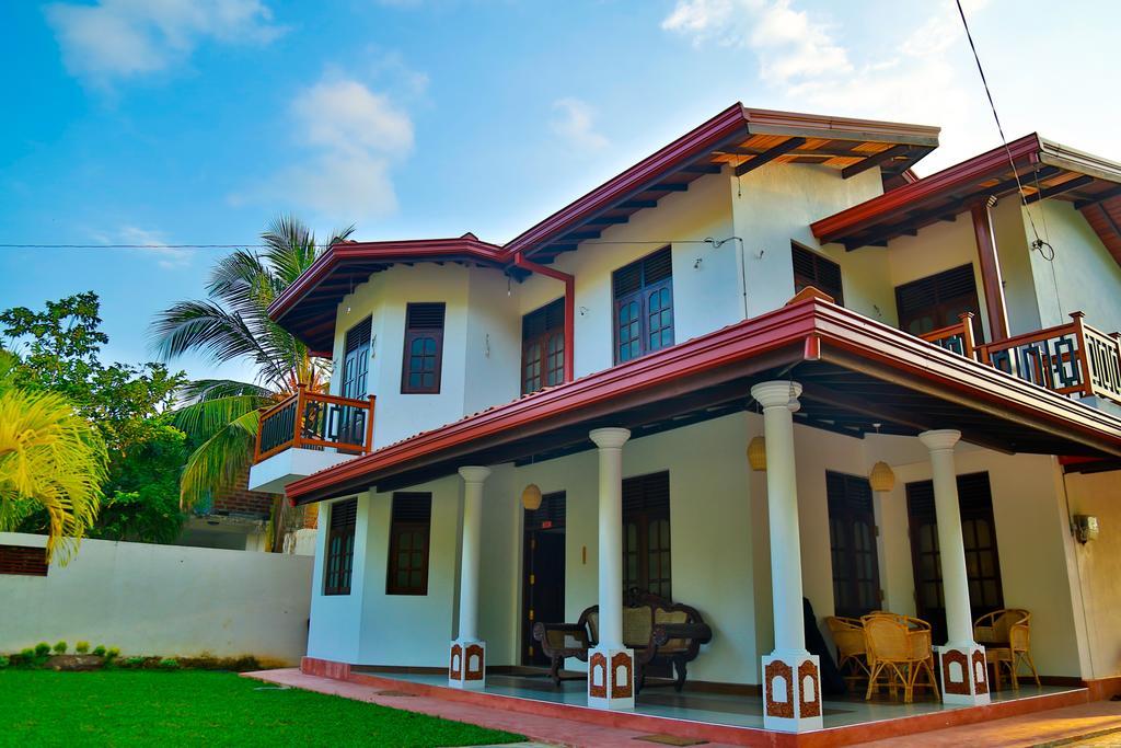 4 S Villa Tangalle Exterior foto